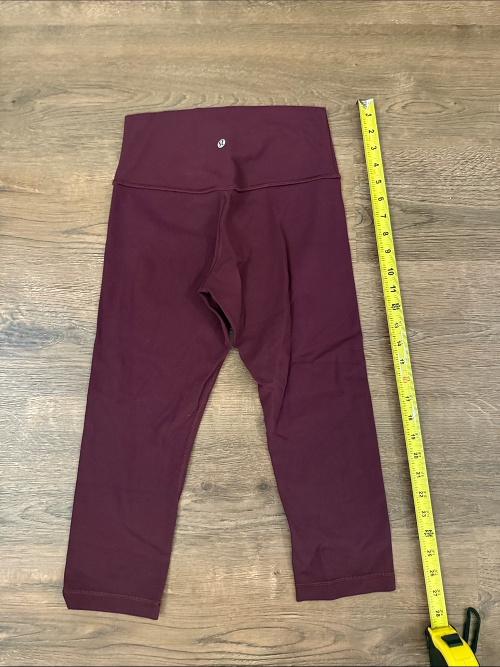 lululemon athletica Maroon Capri Leggings Size 6
